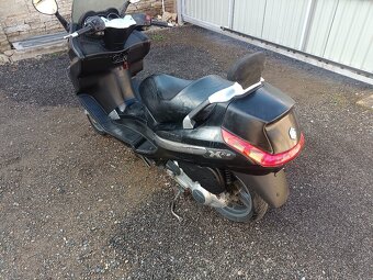 Piaggio xevo 125 cz doklady v ceně. - 8