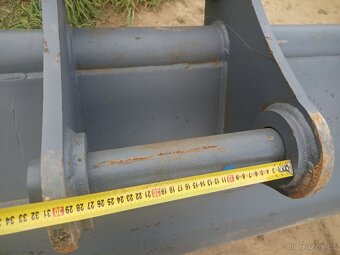 Svahová lopata pro 13-16t - 8
