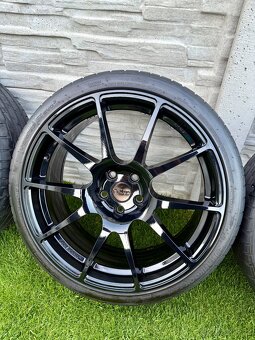 Revo kola RF020 Gloss Black 5x112 ET45 - 8