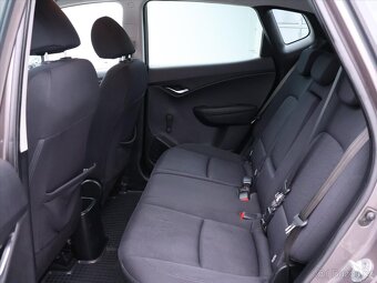 Hyundai ix20 1,4 i 66kW Klima CZ 1.Maj. (2011) - 8