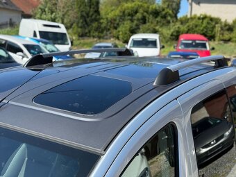 Peugeot Partner Tepee 1.6i 2011 bez koroze/2x kola - 8