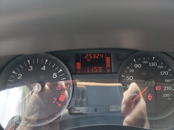 Renault Clio původ CZ najeto 25300km - 8