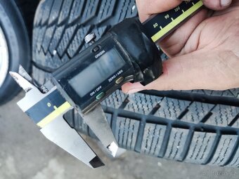 Alu 8,5Jx19 ET45, 5X112 ZIMNÍ PNEU 235/40R19 Continental - 8