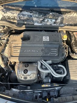 Mercedes Benz a45 amg - 8