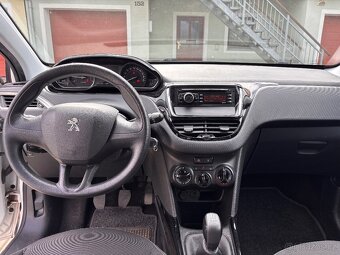 Peugeot 2008 - 8