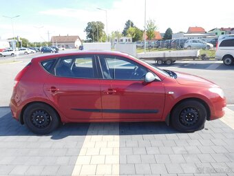 Hyundai i30 1.4i 16V Comfort, 80 kW, Aut. Klima - 8