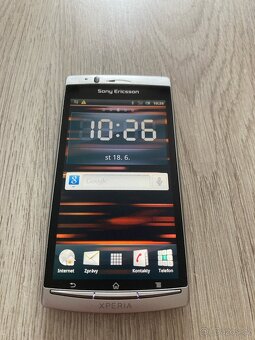 Sony Xperia Arc S - 8