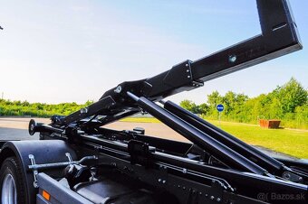 MERCEDES ATEGO 1218 - 12T NOVÝ HÁKOVÝ NOSIČ KONTEJNERŮ EU5 - 8