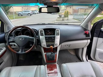 Lexus RX400h | 3.3 V6 | AWD | Hybrid | 155 KW - 8