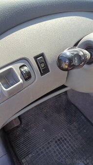 TOYOTA YARIS - 8