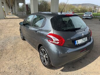 Peugeot 208 VTi active, 1.4 70kw, 2015, LPG - 8