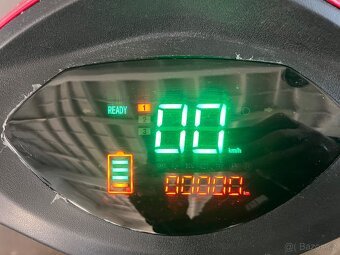 Elektrotříkolka Volta VM4 - 8