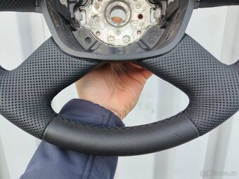 Kožený volant Škoda 2008 rok a výše, Nově pošitý kůží - 8