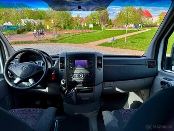 Mercedes-Benz Sprinter 5Míst 316 CDI 120kw L2H2+klima+Navi - 8