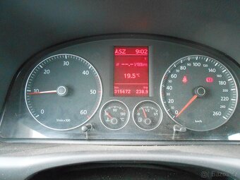 VW Touran 1.9 TDi - 8
