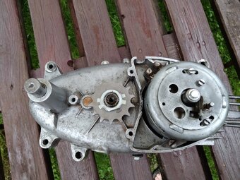 Motor JAWA Pionýr 550,555 - 8
