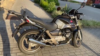 Moto Guzzi Breva 750 ie - 8