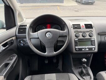 Volkswagen Touran TDI Trendline • 11/2008 • 77kw • 7 míst - 8
