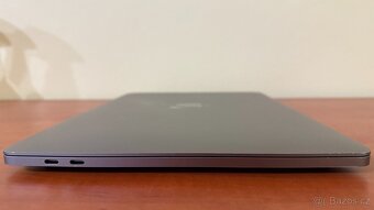 Apple MacBook Pro 13” (2022) M2 / 16GB / 2TB SSD – top stav - 8