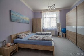 Výjimečný rodinný dům na prodej ve Vejprtech s pozemkem 1353 - 8