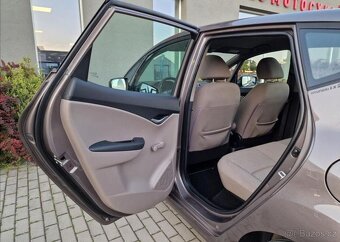 Hyundai ix20, 1.6i CVVT Trikolor,ČR,1.Maj. - 8