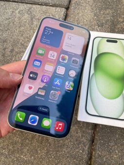 iPhone 15 128Gb v hezkém stavu, zelený - 8