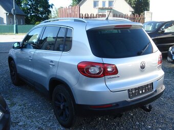 VOLKSWAGEN TIGUAN 2.0 TDI 4 x 4,SERVISKA,NOVÁ STK - 8