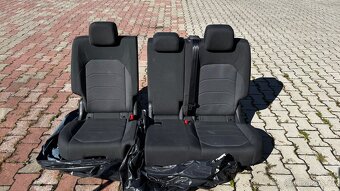 VW Touareg 3 CR7 látkové sedačky 5 míst + dveřní výplně dřev - 8