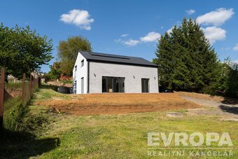 Novostavba 6+kk 230 m² s Chytrou Domácností a Energetickou S - 8