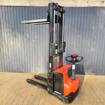 Toyota SWE 200D EX • 2018 • do EX zón • nízký stožár • 2000 - 8