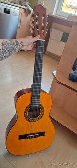 Dětská kytara - 8