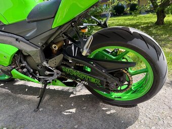 Kawasaki Ninja ZX6RR - 8