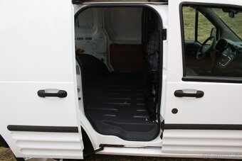 Ford Transit Connect 1.8TDCi, 2 x Majitel, Servisní kniha - 8