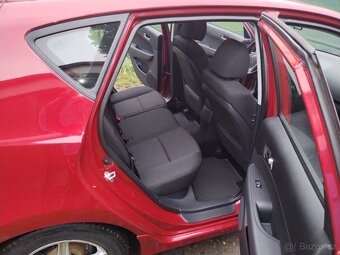 Hyundai i30 1.6 benzín 93KW-6KVALT,1MAJITEL, PO SERVISU, - 8