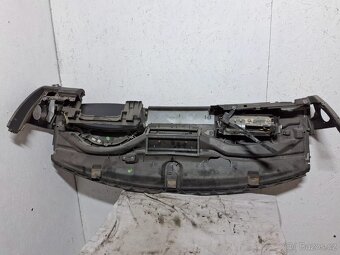 Přední panel interiéru vozu VW Phaeton - 8