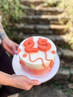 Narozeninové dorty, svatební dort, svatební koláčky, sweetb - 8