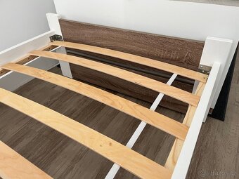 Nová postel 90 x 200 cm + rošt + noční stolek (zpevněno) - 8
