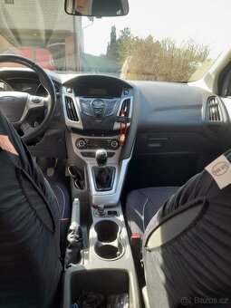Ford focus kombi 2013 1.6 benzín - 8
