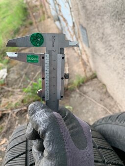 Zimní pneu Gripmax 255/45 R20 - 8