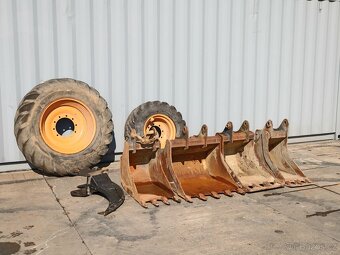 Case 590 ST 4X4 RÝPADLO NAKLADAČ - 8