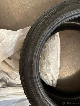 Goodyear 225/45 R18 a Nokian 255/40 R18 - 8