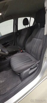 Opel corsa 1,2 i - 8