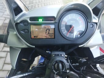 Honda Transalp XL 700VA - 8