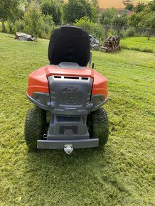 Rider Husqvarna R320 AWD - 8