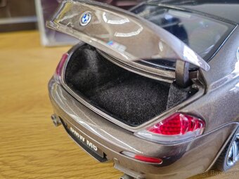 BMW M6 1:18 Kyosho - 8