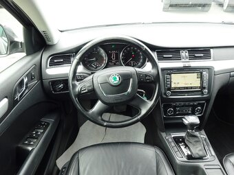 SUPERB COMBI II Elegance 2,0 TDI 125kW + DSG + SERVISKA - 8