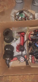 Rc auto a spousta dílů - 8