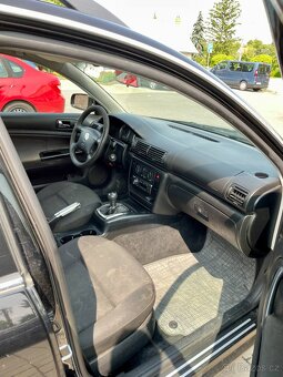 Volkswagen Passat 1.9 TDI 96kW – funkční klima, BT rádio, ST - 8