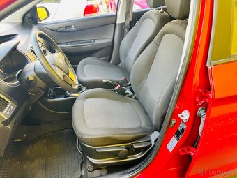 HYUNDAI i 20 1.2 i BENZÍN NAJETO JEN 99 TIS KM - 8