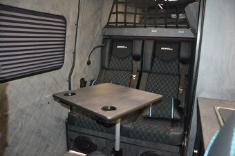 Mercedes-Benz Sprinter 319 Camper Family - 8